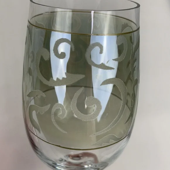 One Aqua Water/Wine Stemware Goblet - Picture 4 of 7